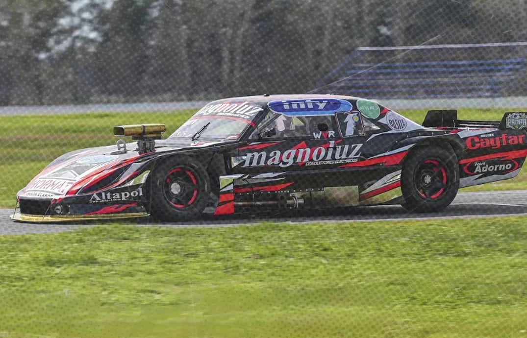 Rossi mostró la pole con Dodge en La Plata, pero la grilla lo mandó al fondo