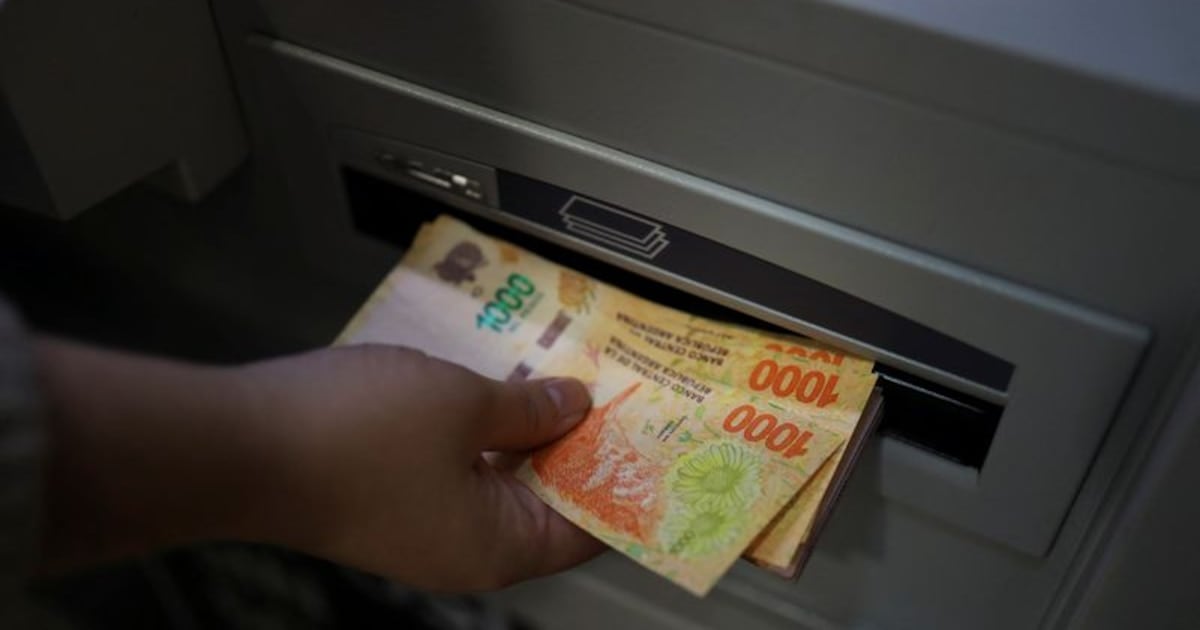 Comisiones bancarias: cuánto cuesta cada trámite y qué entidades se despegan del promedio