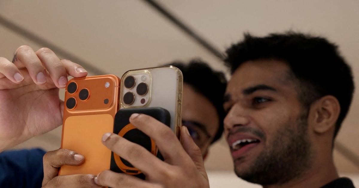 Apple ultima una función para mudar el número de un iPhone a otro sin tocar la tarjeta SIM