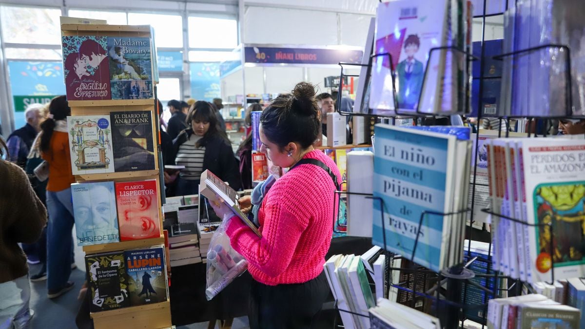 Vuelve la Feria del Libro a Neuquén: diez días para perderse entre páginas y globa en el Parque Central