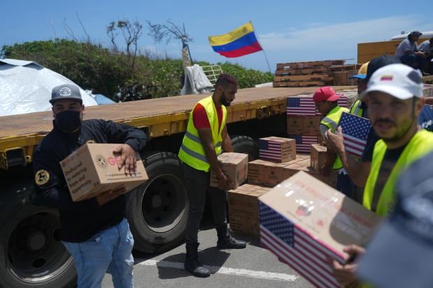 El voluntario neuquino que cumplió un deseo postumo y se quedo a ayudar en Venezuela