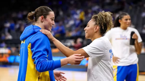 Estados Unidos gritó campeón en Berlín y Caitlin Clark se plantó: "Siempre hemos sido amigas"