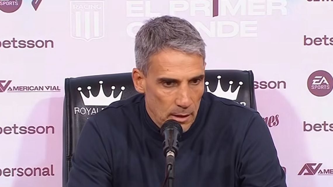 Vojvoda resiste en Racing y se planta en medio del temporal: "No voy a abandonar a mis jugadores"