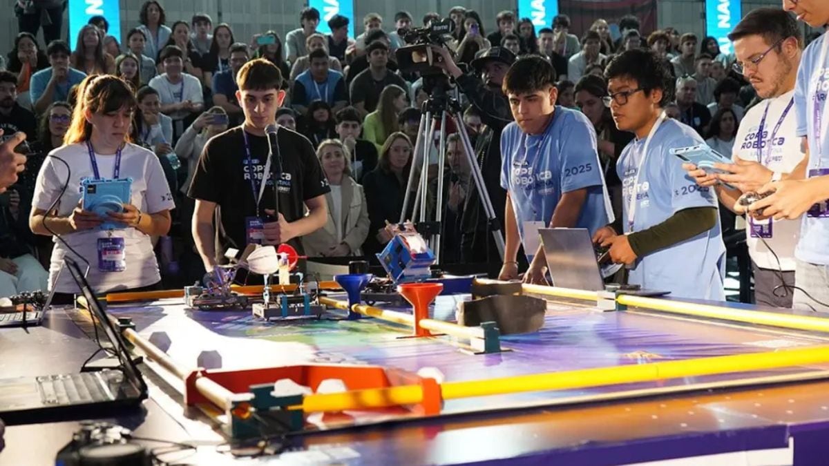 Chicos del barrio que sueñan con robots: Neuquén se prepara para la final nacional