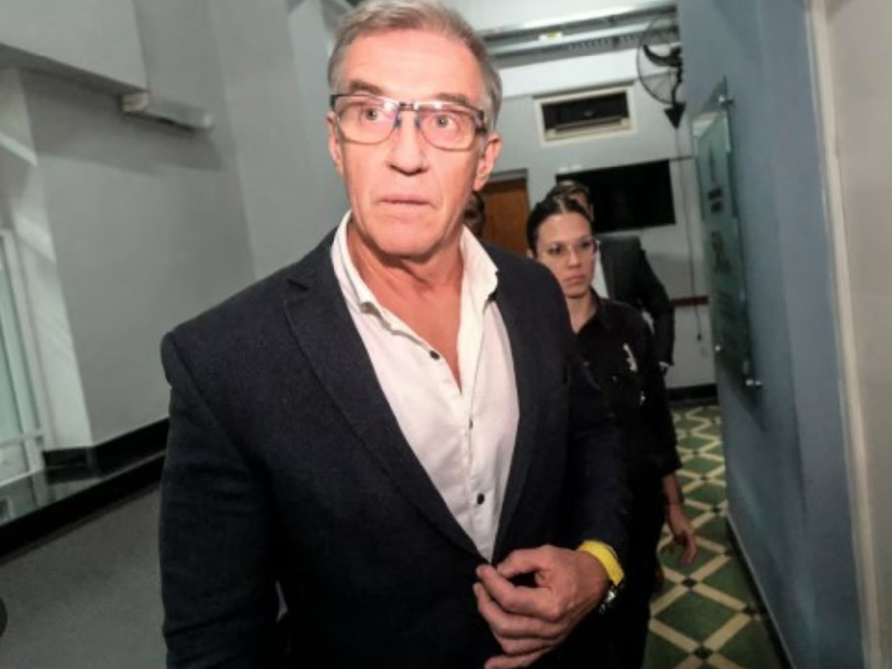 Acuerdo de 30 millones en una causa contra Dahse: el tribunal aprobó, el fiscal se opuso y el sobreseimiento sigue condicionado