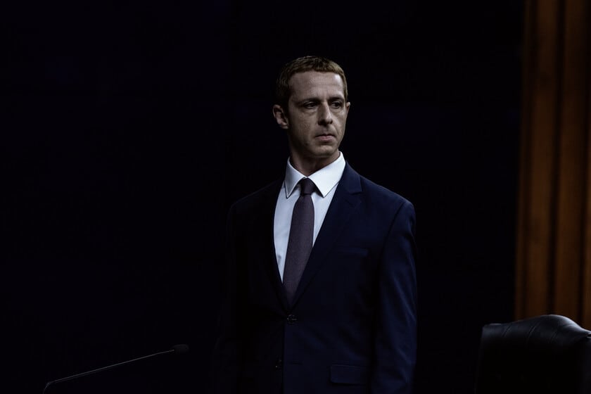 El Zuckerberg de Strong, según Sorkin: método puro y cero chistes en el set