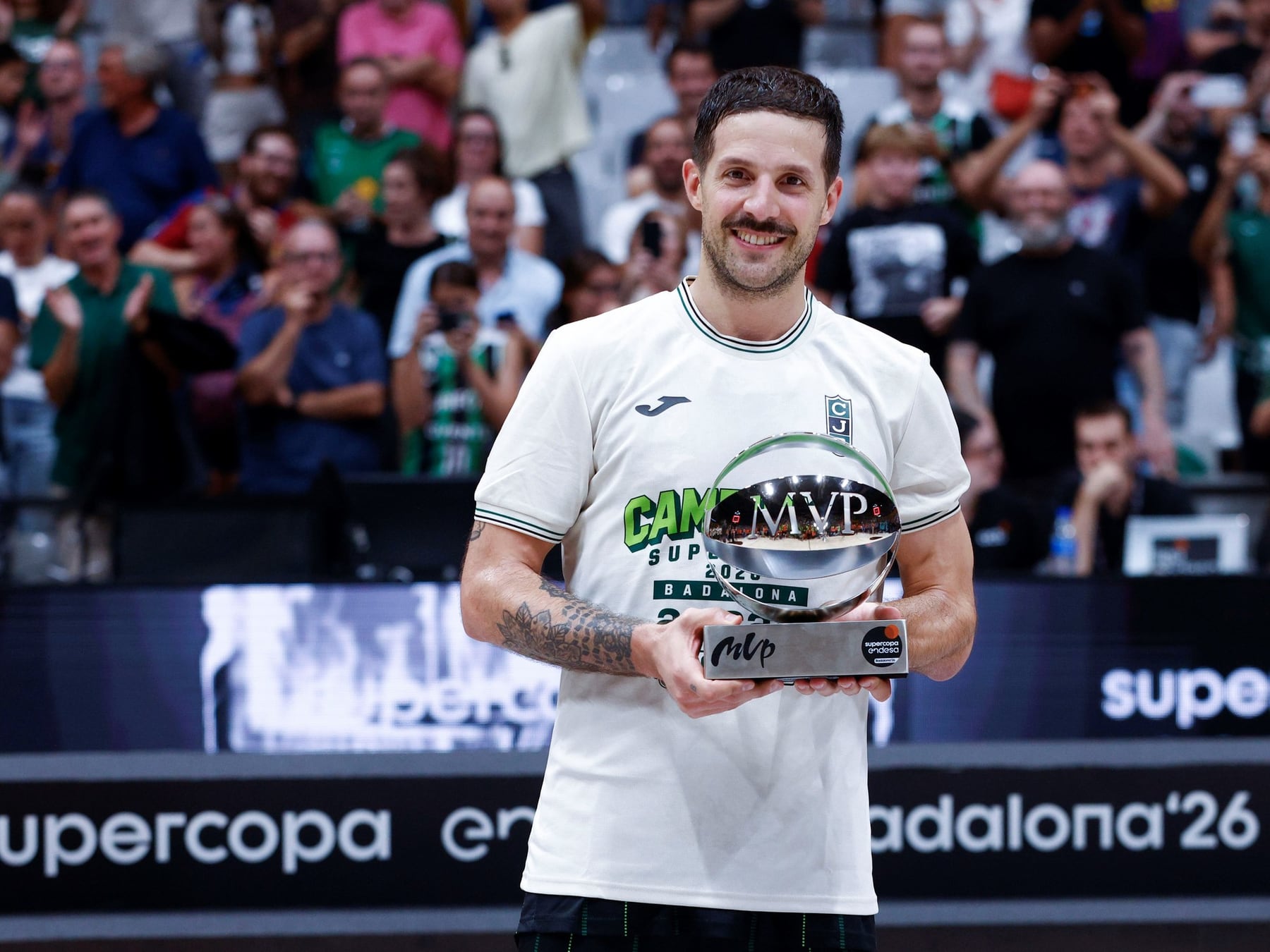 Laprovíttola le dio la Supercopa a Joventut con una actuación histórica y la factura pendiente con Barcelona