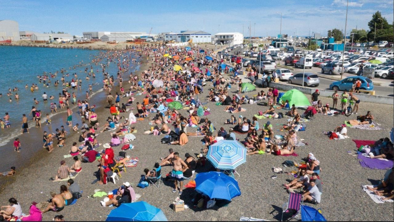 Comodoro Rivadavia se consolida como puerta de entrada a la Patagonia Central con una agenda que combina mar, meseta y petrohistoria