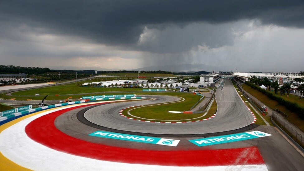 Russell cantó victoria en Bakú y Colapinto se quedó afuera: la Fórmula 1 ya piensa en Sepang