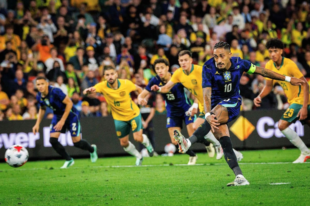 Brasil lo dio vuelta en Brisbane y se despidió de Australia con un 4-2 que dejó en el cuerpo técnico