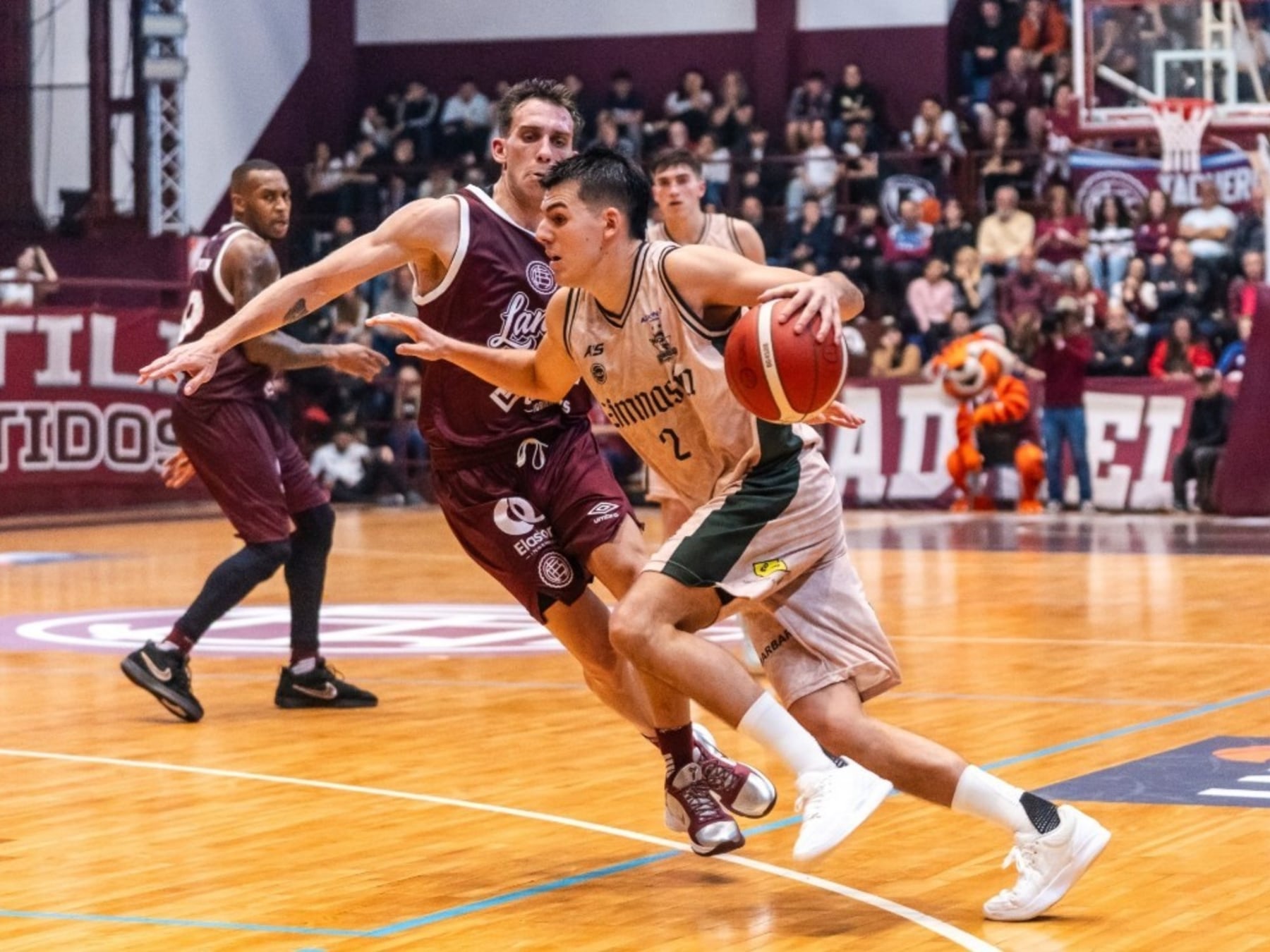 Gimnasia pasó por encima de Lanús en La Ciudadela y arrancó la defensa del título con todo