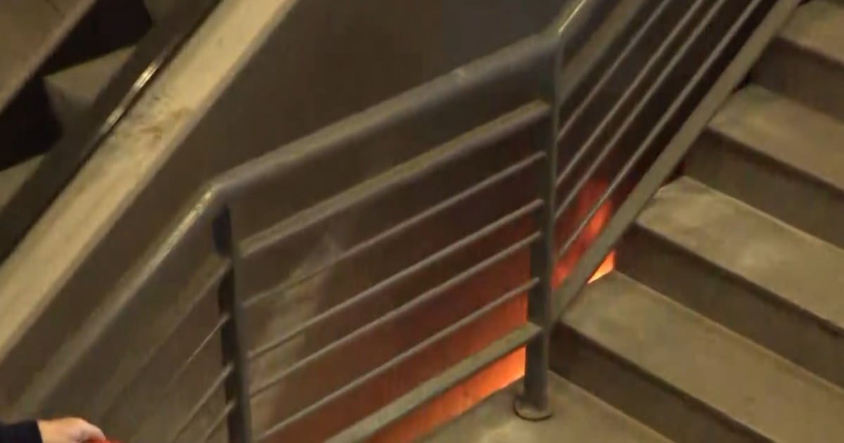 Incendio en una escalera mecánica de Constitución: un joven internado y la terminal fuera de servicio por más de una hora