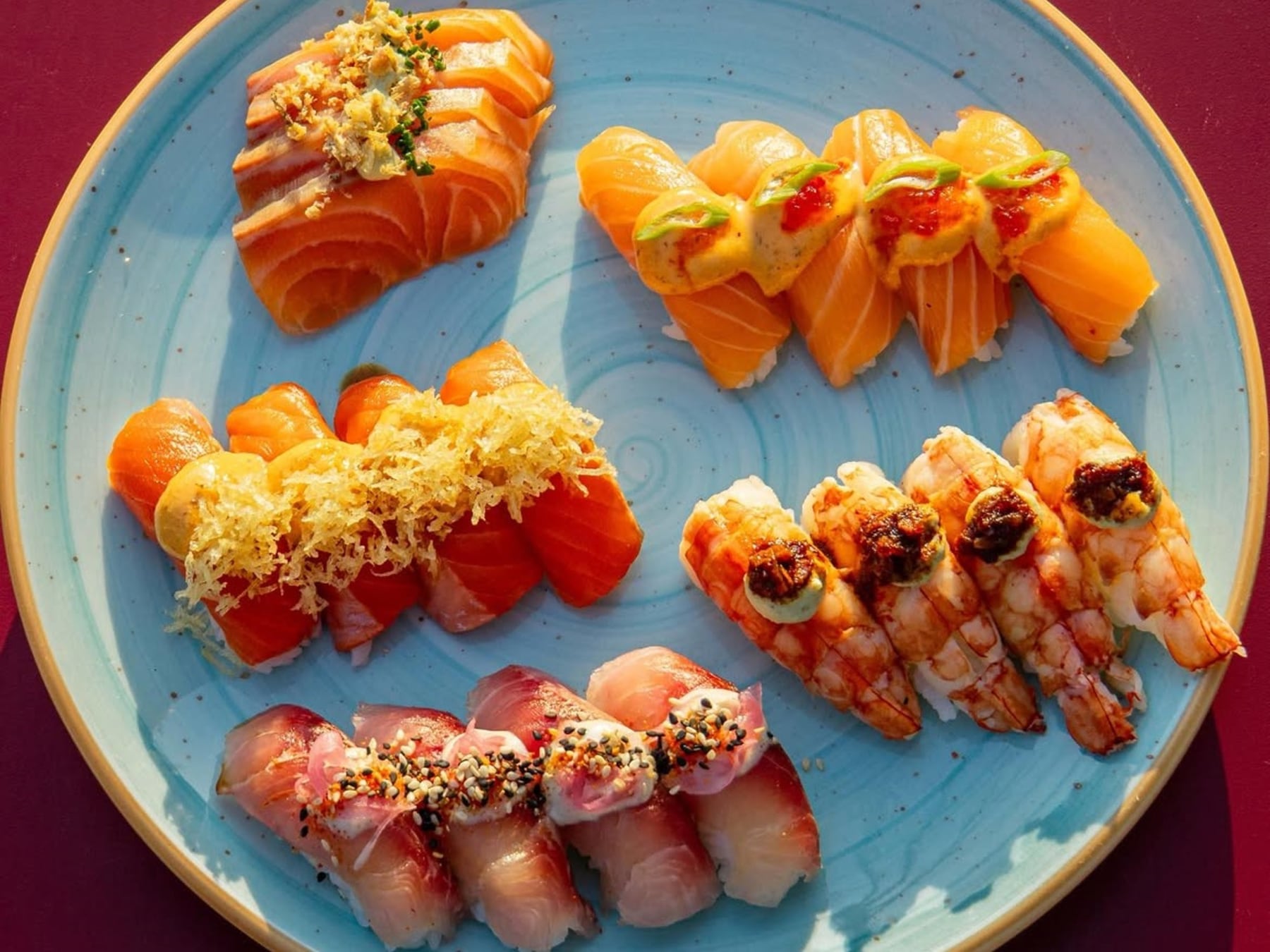 Ikebana: una izakaya en Palermo Soho donde el sushi convive con ramen, karaage y gyozas de chorizo