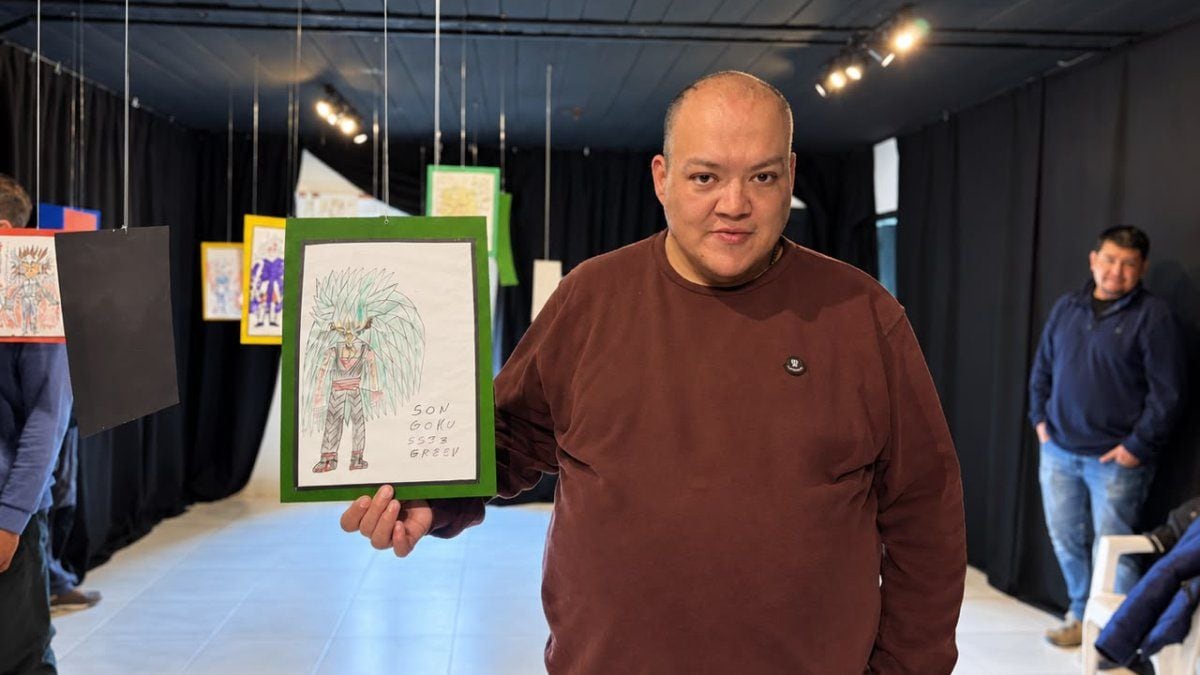 Los dibujos de Daniel encontraron por primera vez una pared donde mirarlos de cerca