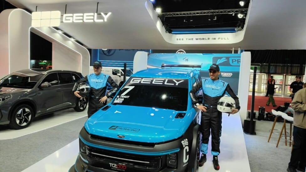Geely irrumpe en el TC2000 con dos pilotos y un guiño al callejero de Buenos Aires