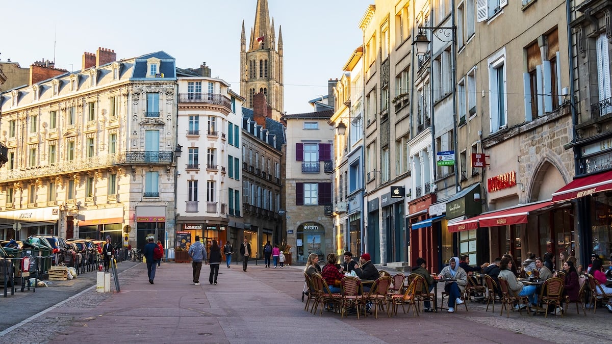 Limoges: un viaje al corazón de la porcelana y el esmalte en el centro de Francia