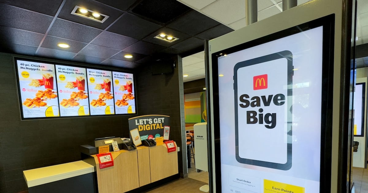 McDonald's recurre a un sistema con aprendizaje automático para fijar precios local por local en Estados Unidos