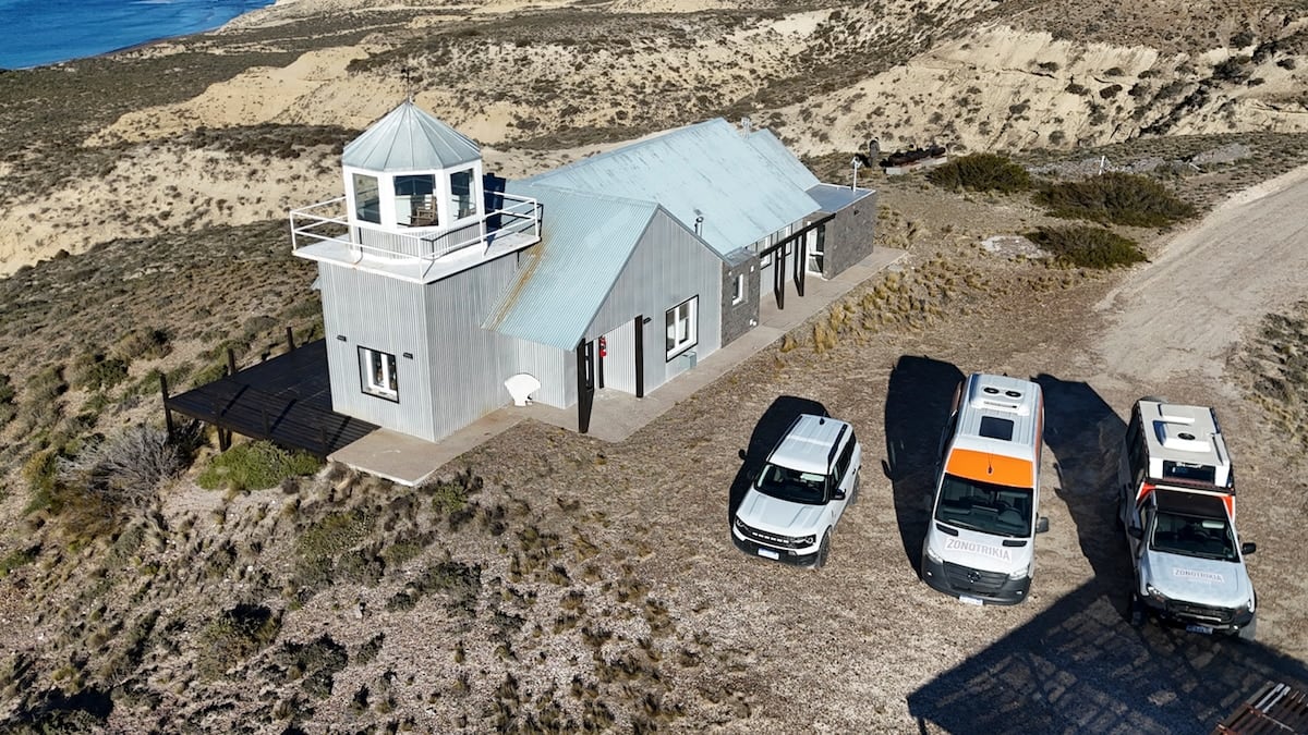 La estancia de Península Valdés que propone avistar ballenas a pie de costa y caminar la estepa
