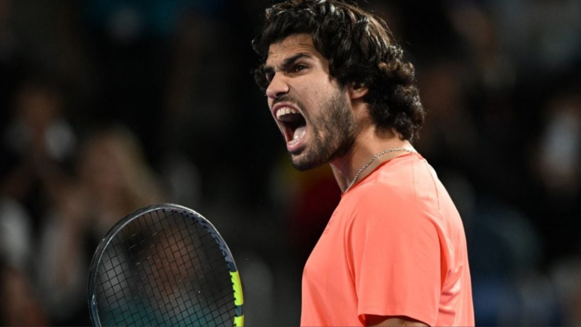 Alcaraz revive en Tokio: remontó ante Munar y va por el bicampeonato ante Lehecka