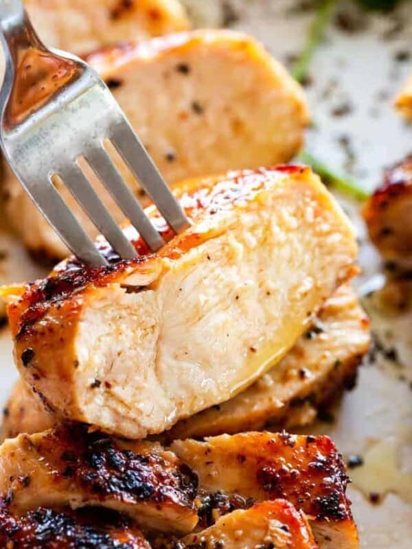 La pechuga de pollo, un corte versátil que admite horno, sartén y rellenos sin perder sus jugos