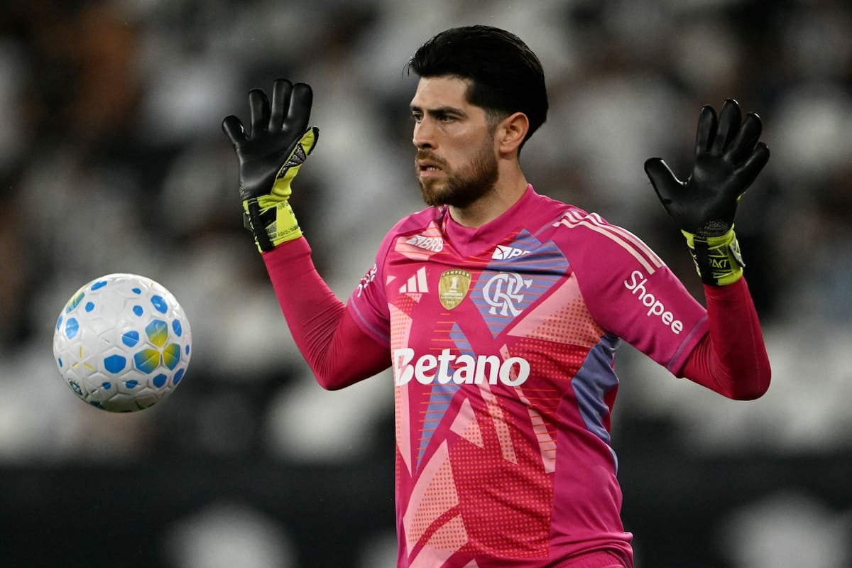Rossi quedó en el ojo de la tormenta: el error que le cambió la cara al partido de Flamengo
