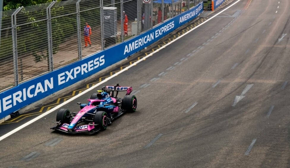 Verstappen ganó la carrera Sprint en Singapur y Colapinto se quedó a dos vueltas del objetivo