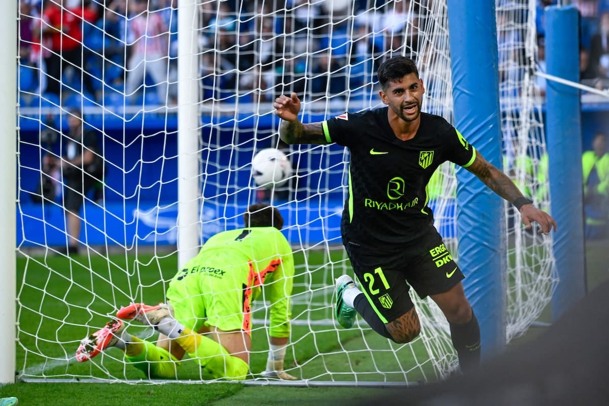 Cuti Romero apareció como un tercer delantero y le devolvió la punta a Atlético