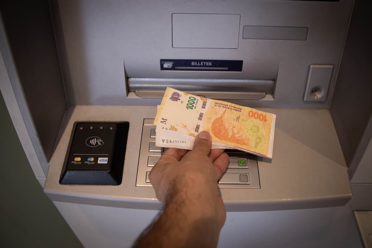La banca argentina cierra su red física: 672 sucursales menos en siete años y un futuro cada vez más digital