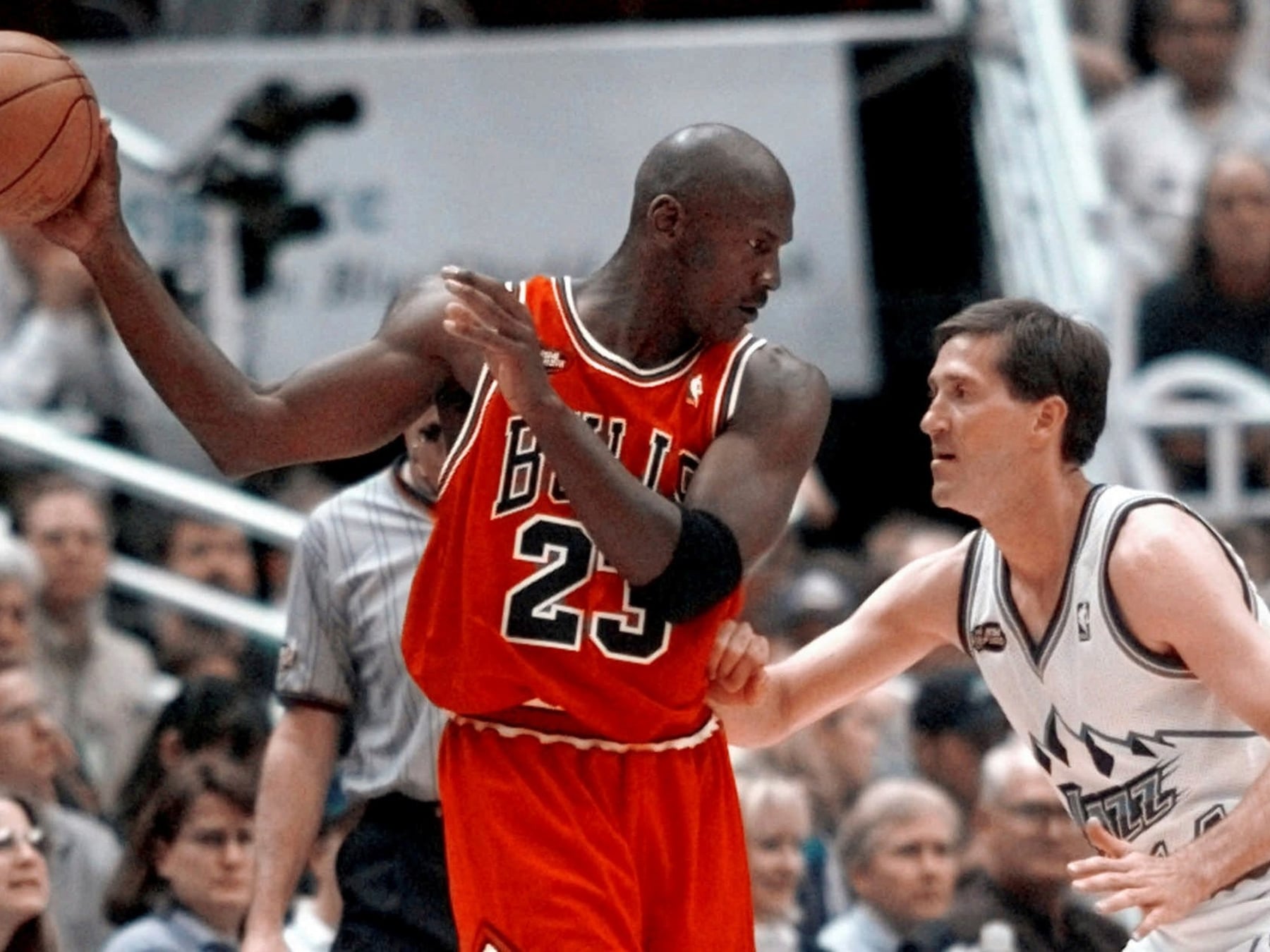 Una camiseta de Jordan del 98 se vendió por 14 millones y rompe otro récord