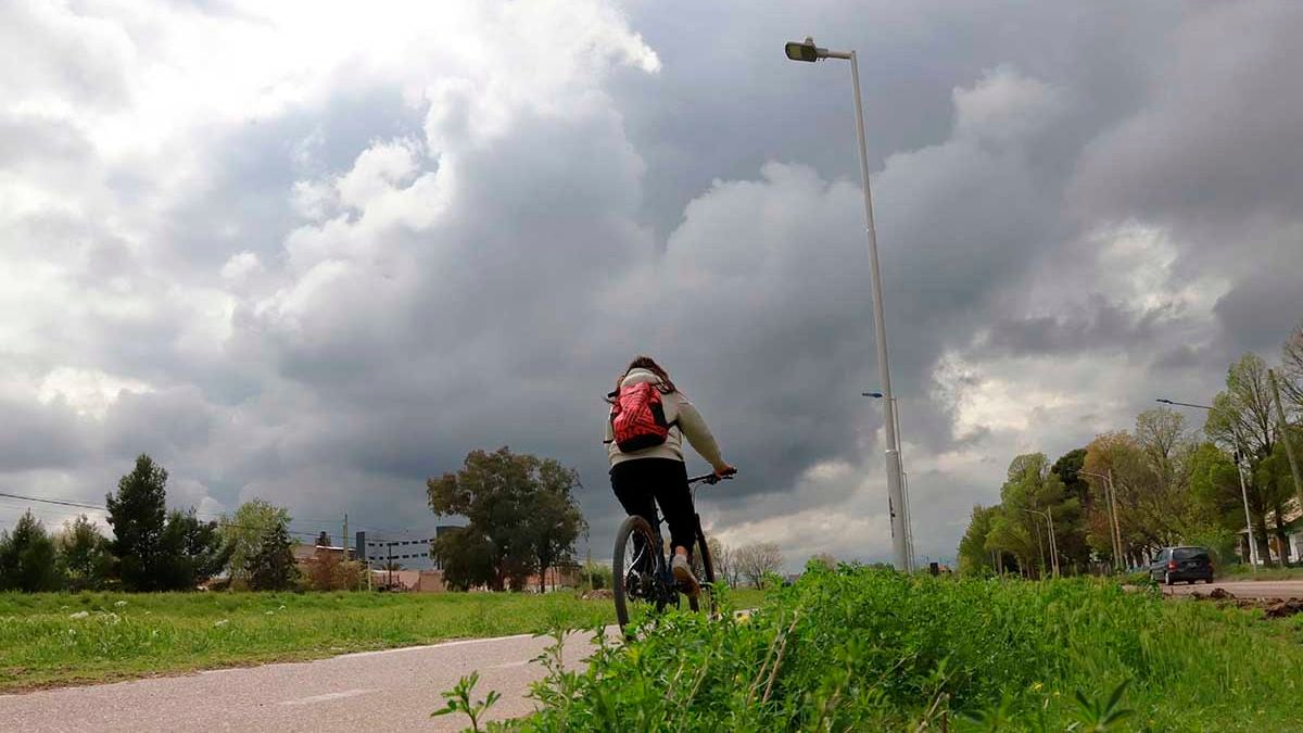 Neuquén se prepara para un fin de semana pasado por agua y con ráfagas que complican todo
