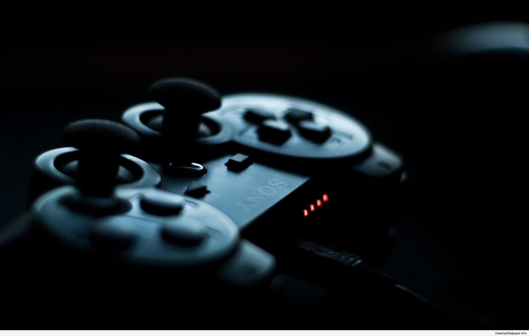 Sony pinta la PS5 de negro y le baja el precio, pero solo en japonés y solo en Japón