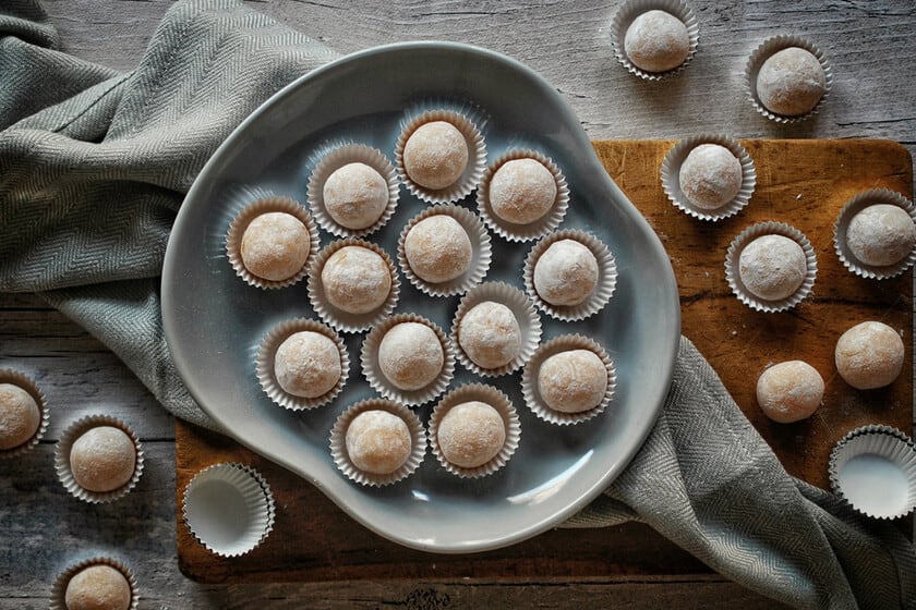 Yemas de Santa Teresa: la receta clásica de la repostería española con apenas cuatro ingredientes