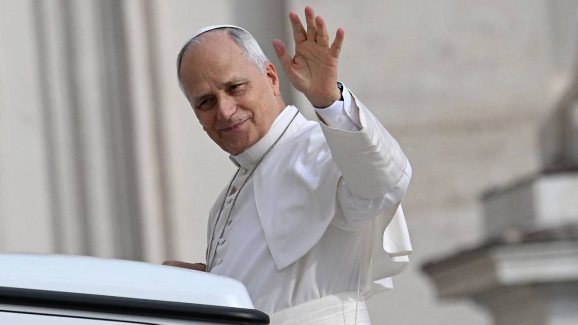 León XIV se repone del quirófano y la gira por Buenos Aires queda en manos de los médicos