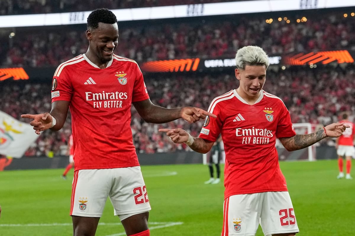 Una noche con sello argentino en el fútbol europeo: Prestianni y Hezze se adueñaron de la jornada