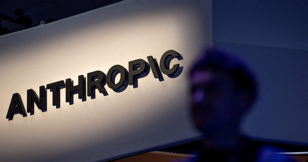 Anthropic abre las puertas de su laboratorio a un equipo externo que audita sus modelos con rango de empleado