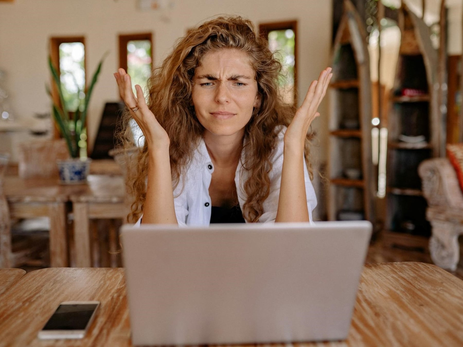 Cortisol: la hormona que las redes quieren demonizar y los especialistas defienden