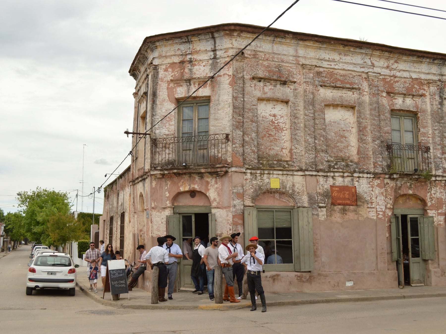 San Antonio de Areco, más allá del gaucho: el mapa de talleres donde la artesanía se reinventa