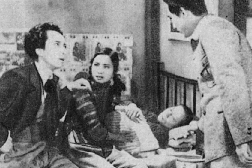 De un cine de Shanghai a la Constitución: así se cocinó el himno más insólito de la historia