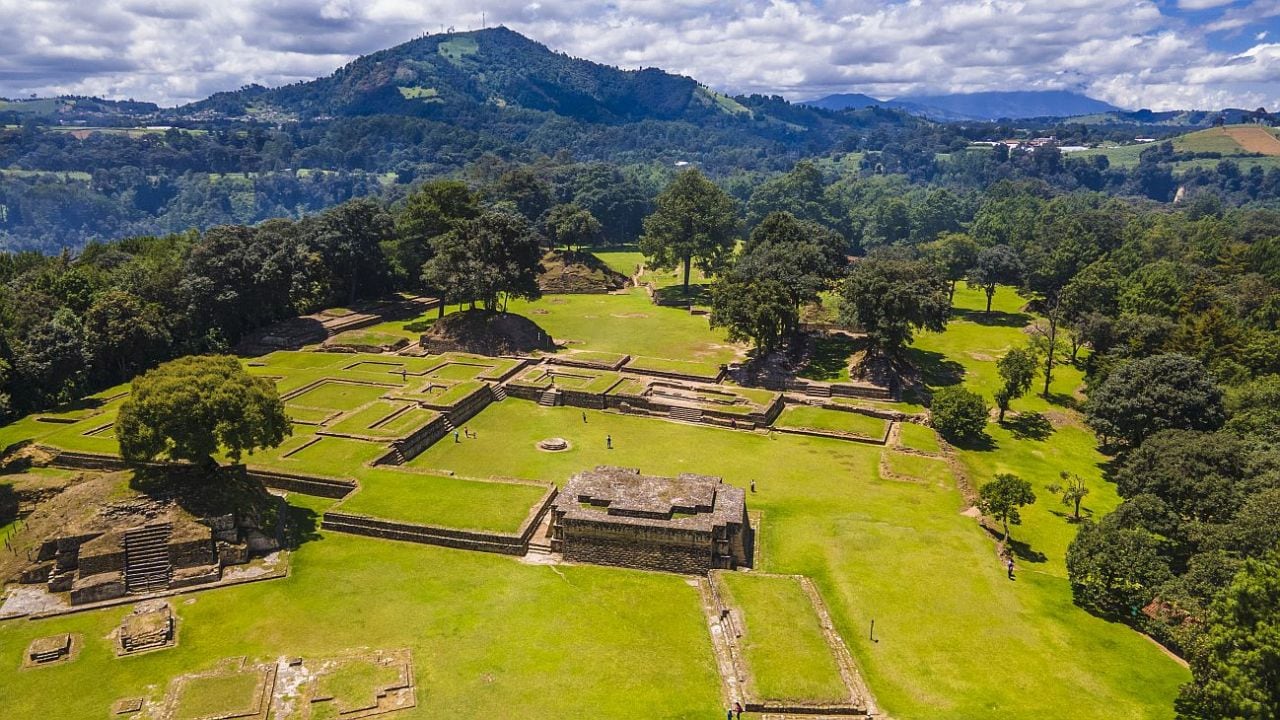 Guatemala, un país del tamaño de una provincia que volcanes, selva y mar Caribe