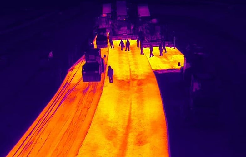 El Autódromo se repavimenta con precisión digital y control térmico