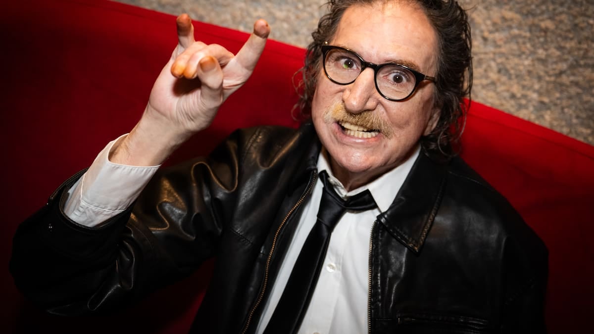 Charly GarcíaSopla las 75 velitas con la ciudad en modo festival y un documentaire en Off