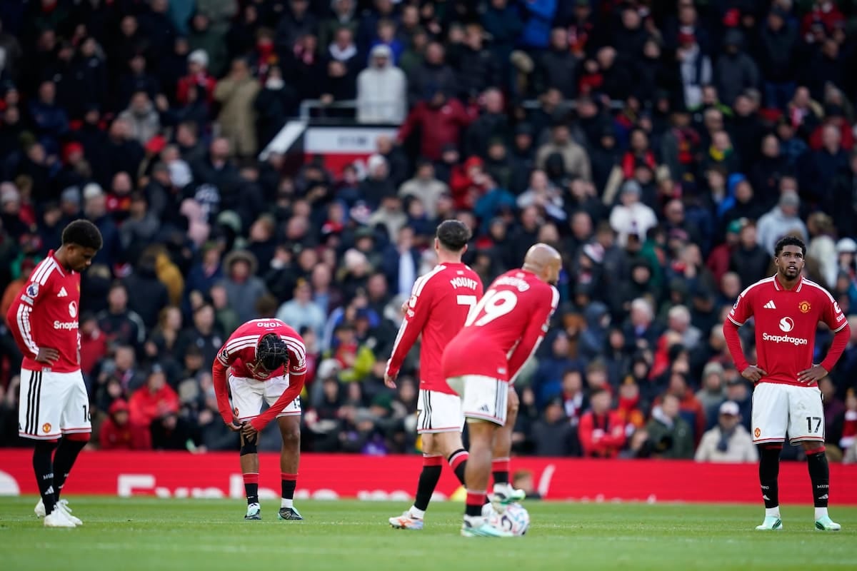 Old Trafford seIREeempto: Bournemouth dejó al United al borde del descenso
